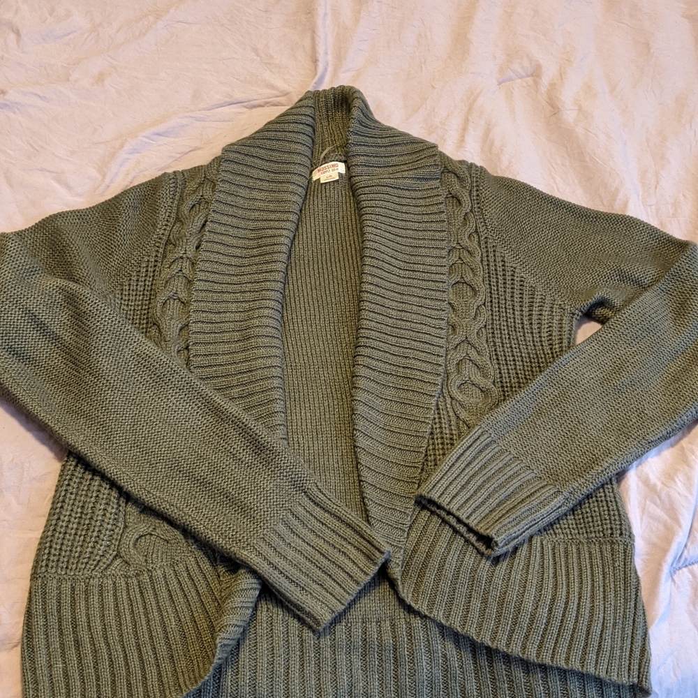 Open sweater